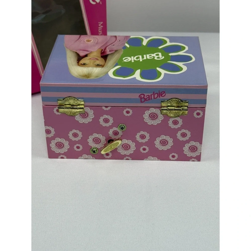 Vintage 1999 BARBIE MUSIC BOX MOTION FIGURINE & Jewelry Box by Mattel New RARE